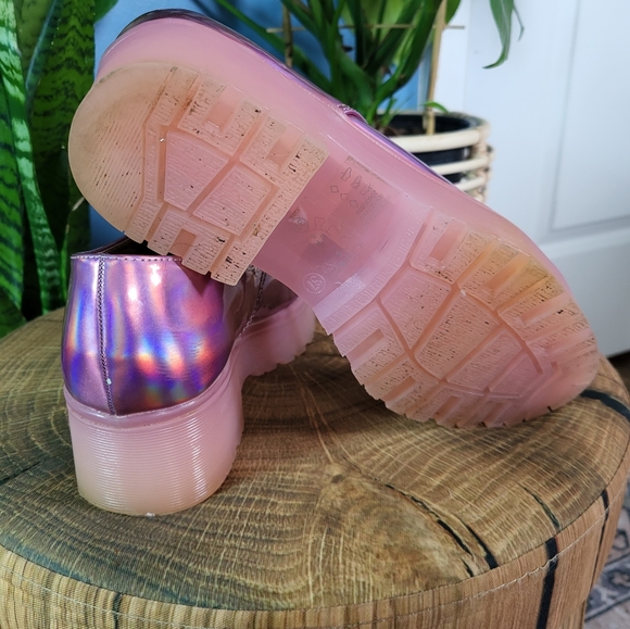 Iron Fist HOLOGRAPHIC Platforms - Picture 4 of 4